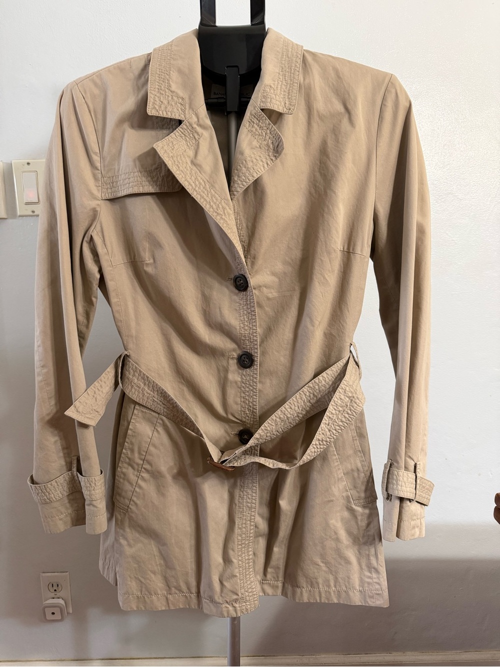 Banana Republic Tan Trench Coat with Belt